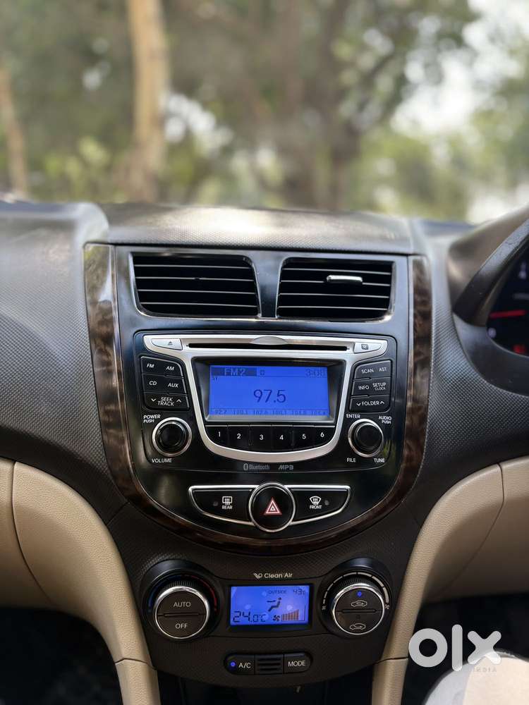 Hyundai Verna 1.6 Vtvt, 2013, Petrol