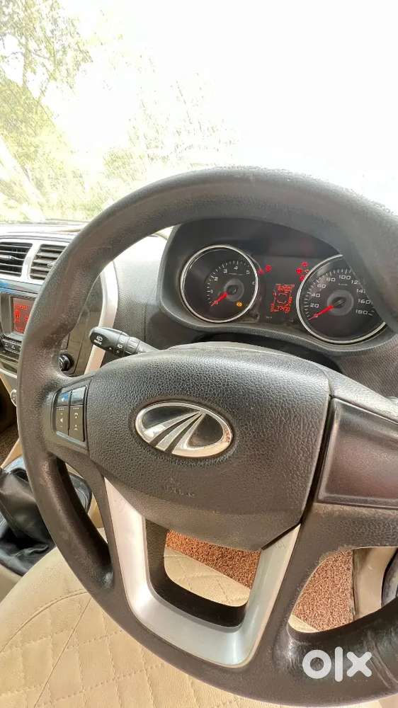 Mahindra Tuv 300 2016 Diesel 77400 Km Driven