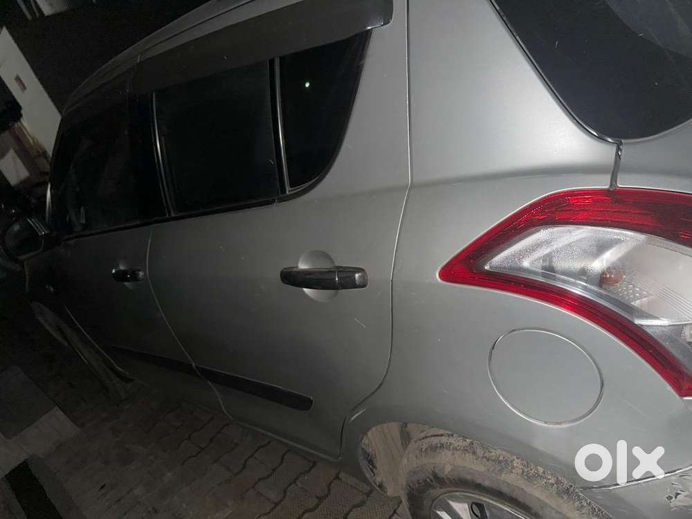 Maruti Suzuki Swift 2016 Petrol 80000 Km Driven