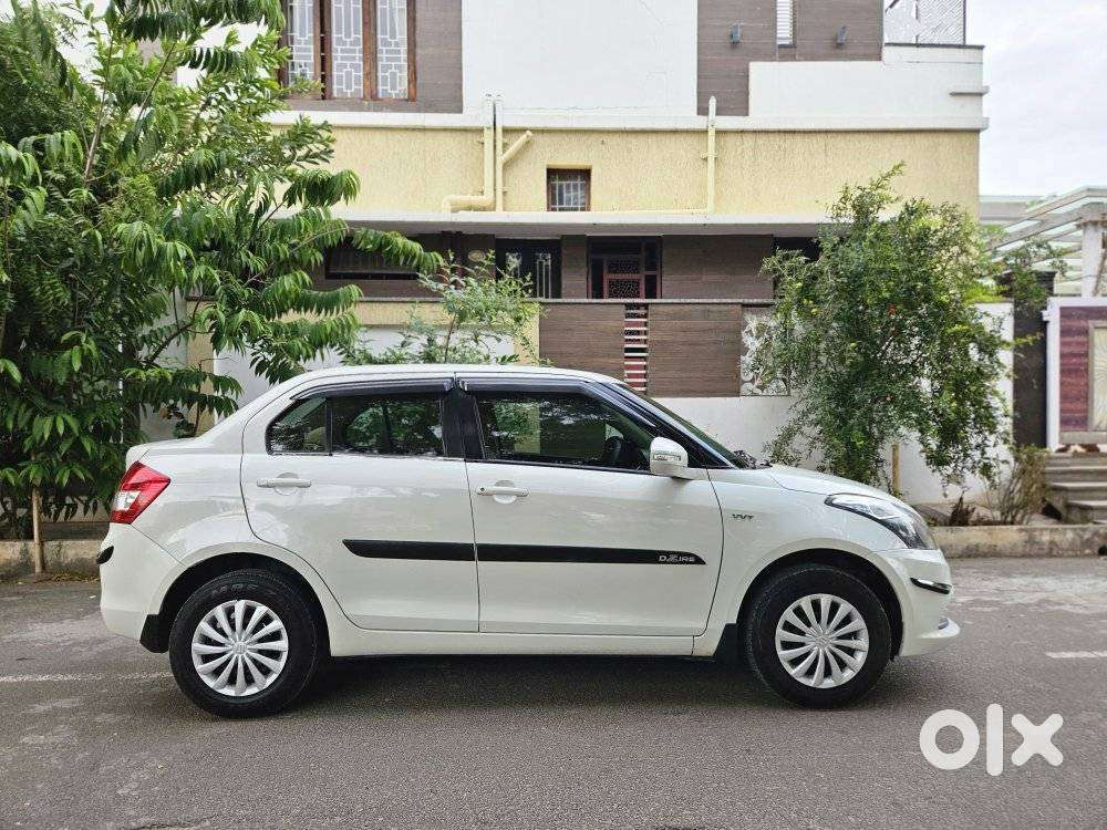 Maruti Suzuki Dzire 1.2 Vxi Amt, 2017, Petrol