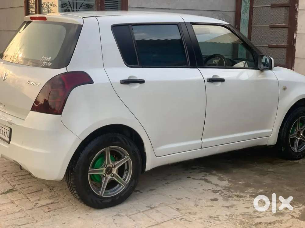 Swift Lxi Maruti Suzuki 2011