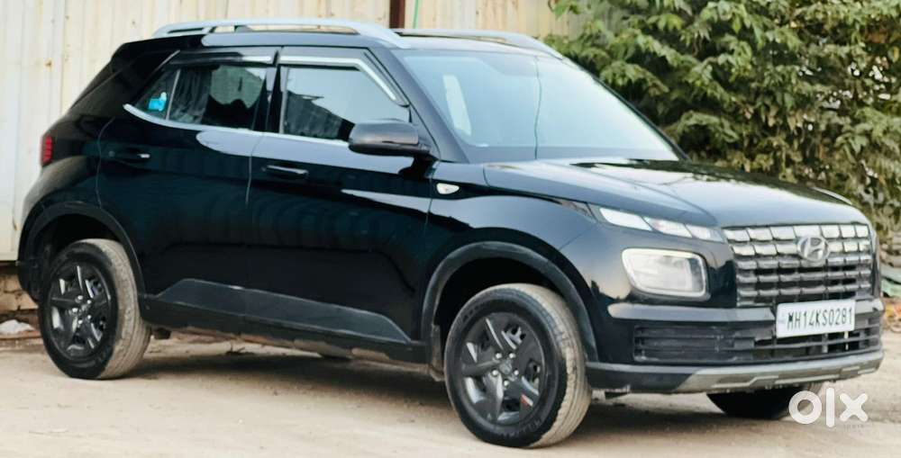 Hyundai Venue, 2023, Petrol