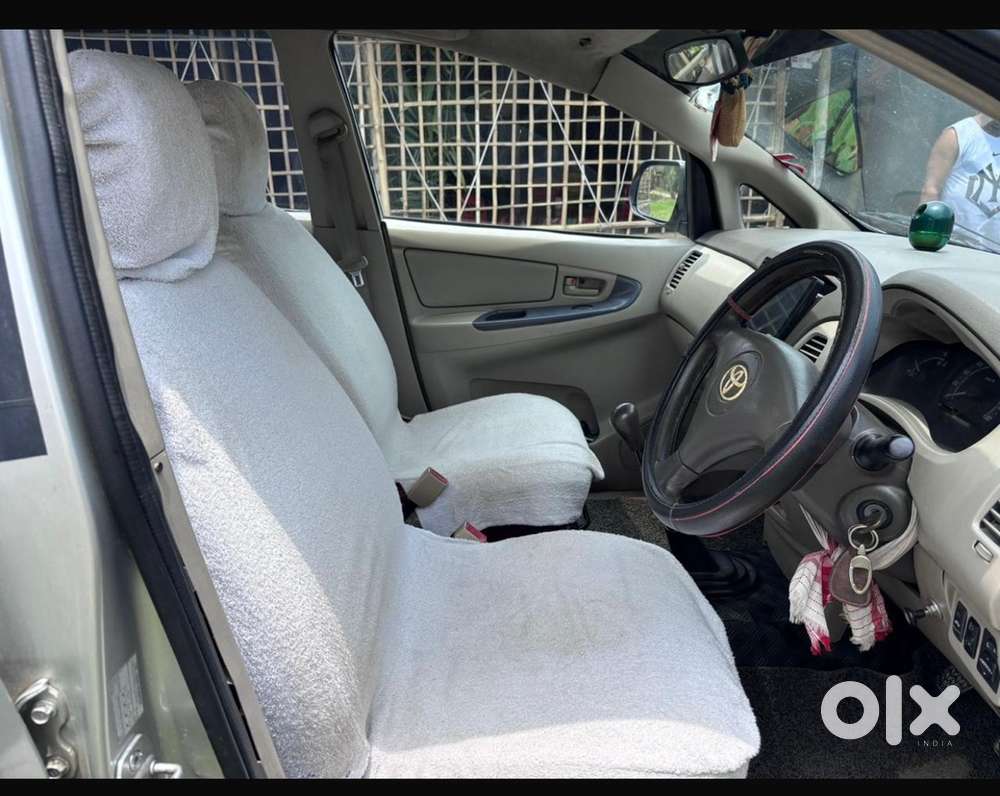 Toyota Innova Diesel 2011