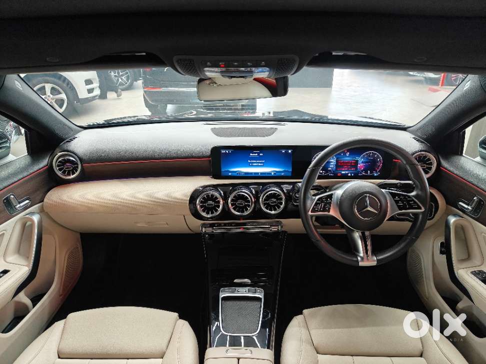 Mercedes-benz A-class Limousine 200, 2023, Petrol