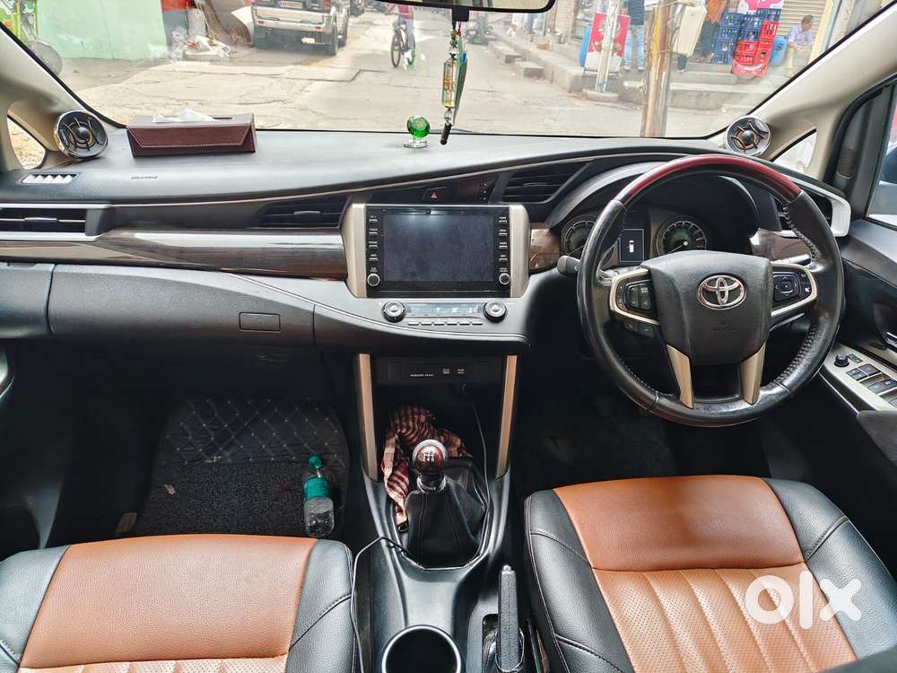 Toyota Innova Crysta 2.4 V 7 Str, 2017, Diesel