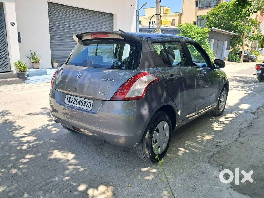 Maruti Suzuki Swift Vxi With Abs, 2013, Petrol
