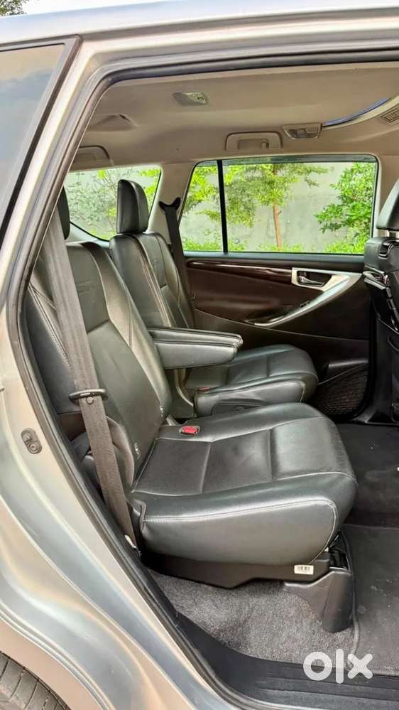 Toyota Innova Crysta [2020-ongoing] 2.4 Zx 7 Str, 2022, Diesel