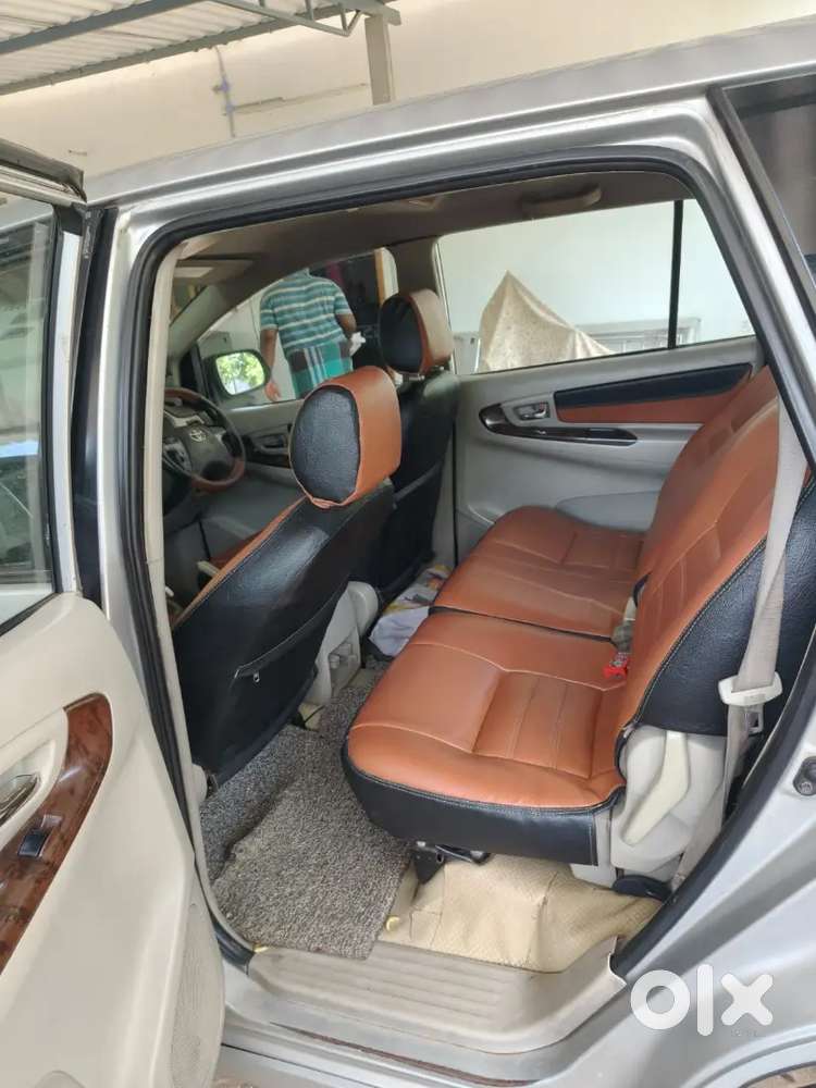 Well Maintained Single Handed Toyota Innova 2.5 Vx 2012 - 8seater