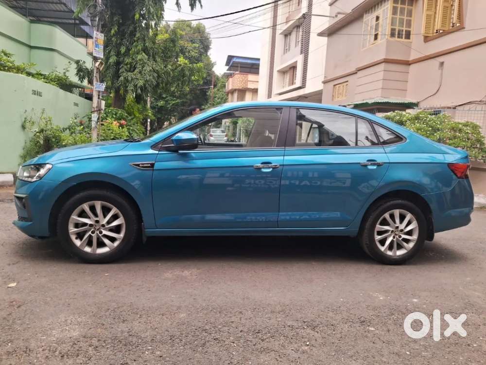 Skoda Slavia Ambition 1.0l Tsi At, 2022, Petrol