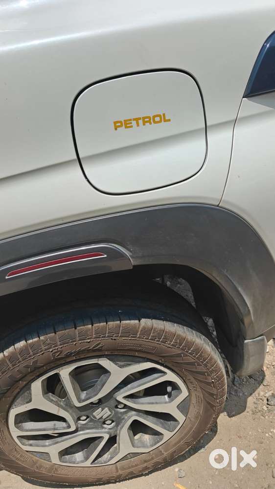 Maruti Suzuki Fronx Alpha 1.0l Turbo 6 At, 2023, Petrol