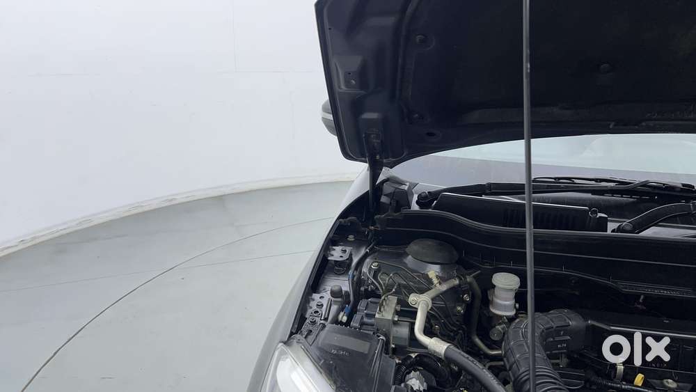 Maruti Suzuki Vitara Brezza 1.5 Zxi At, 2020, Petrol