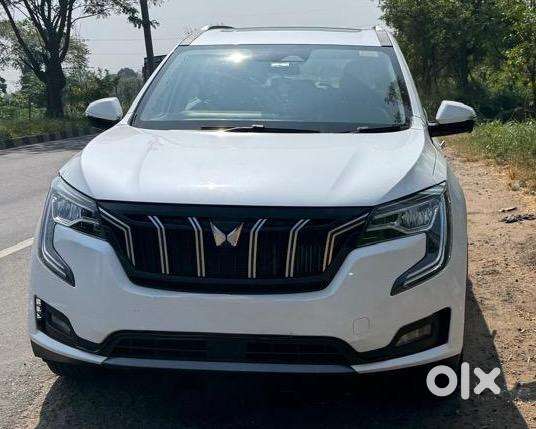 Mahindra Xuv700 2024 Diesel Well Maintained