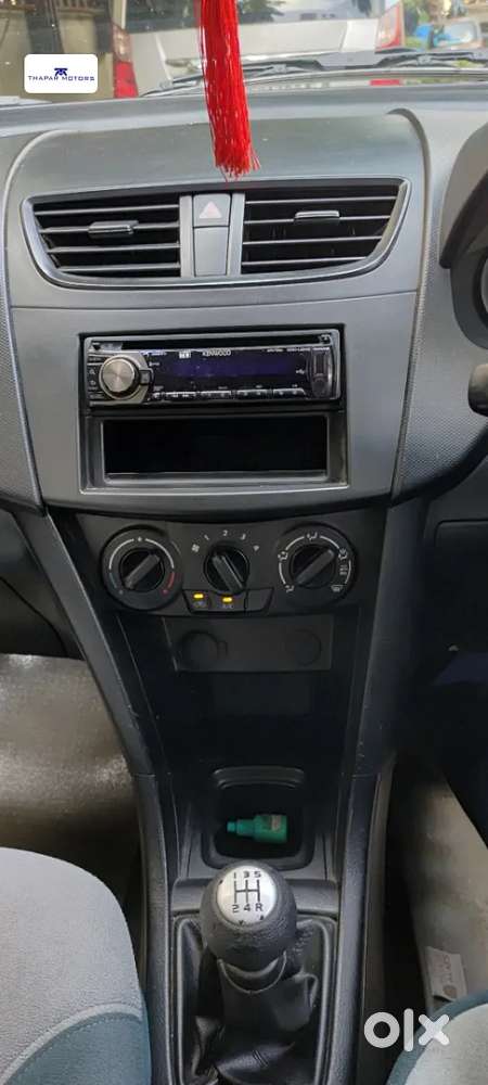 Maruti Suzuki Swift Lxi Bsiv, 2012, Petrol