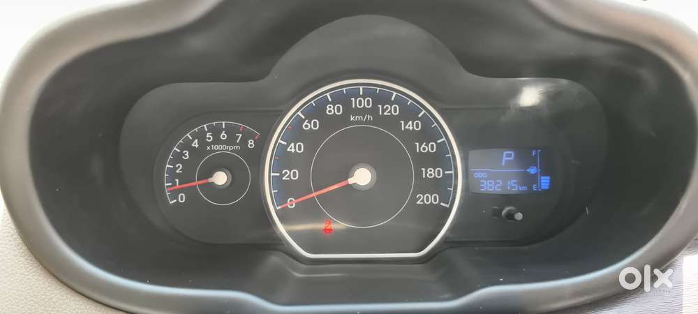 Hyundai I10 Sportz At, 2013, Petrol