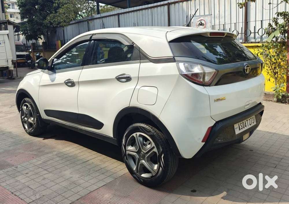 Tata Nexon 1.2 Revotron Xm (s), 2018, Diesel