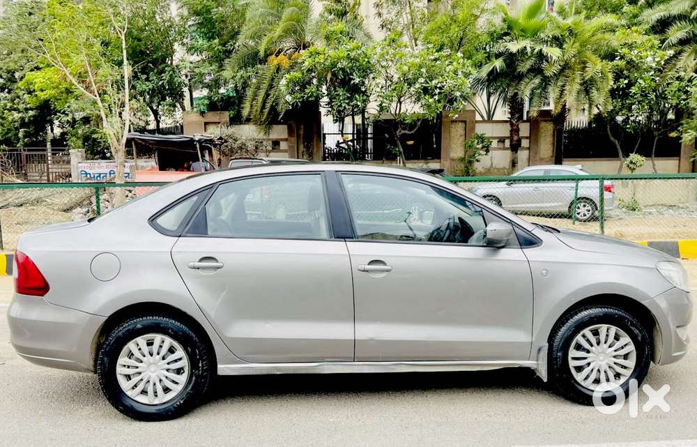 Skoda Rapid 1.6 Mpi Ambition, 2012, Diesel