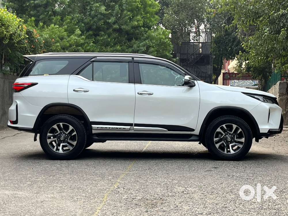 Toyota Fortuner Legender 4x2 At 2.8, 2024, Diesel