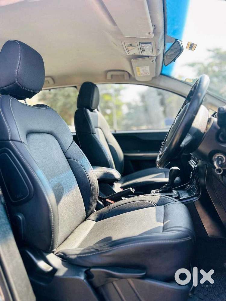 Tata Hexa 2.2 Xta 4x2 7 Str Dual Tone, 2017, Diesel