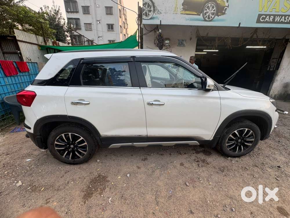 Maruti Vitara Brezza 2021 Show Room Track Available