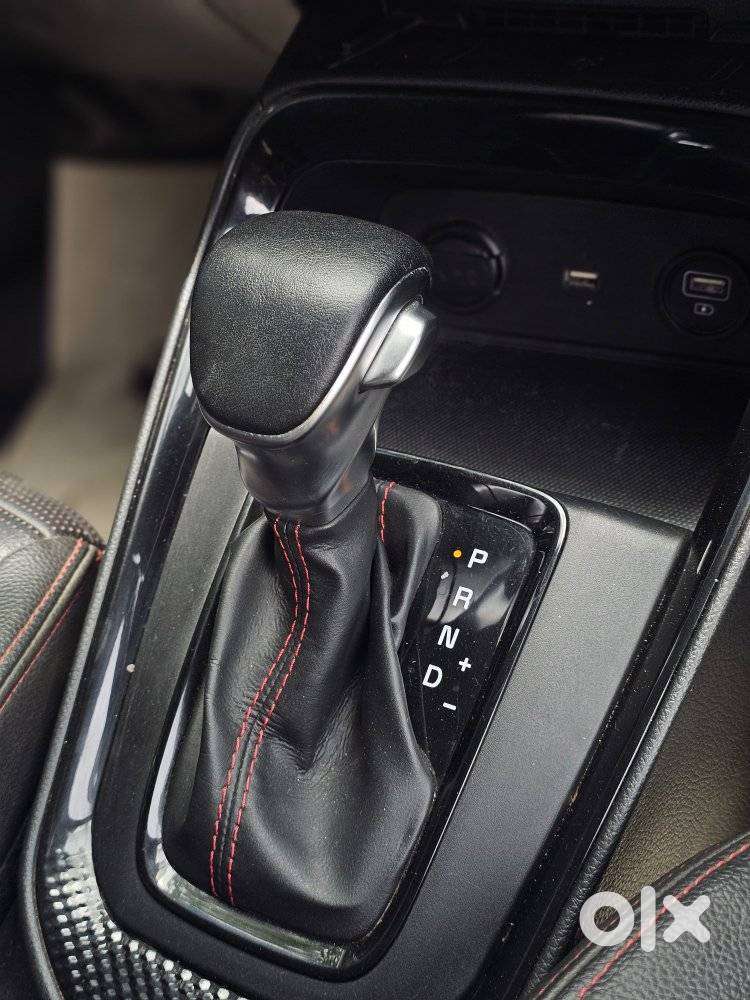 Kia Sonet Gtx Plus Dct, 2020, Petrol