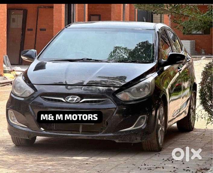 Hyundai Verna 1.6 Sx, 2011, Petrol
