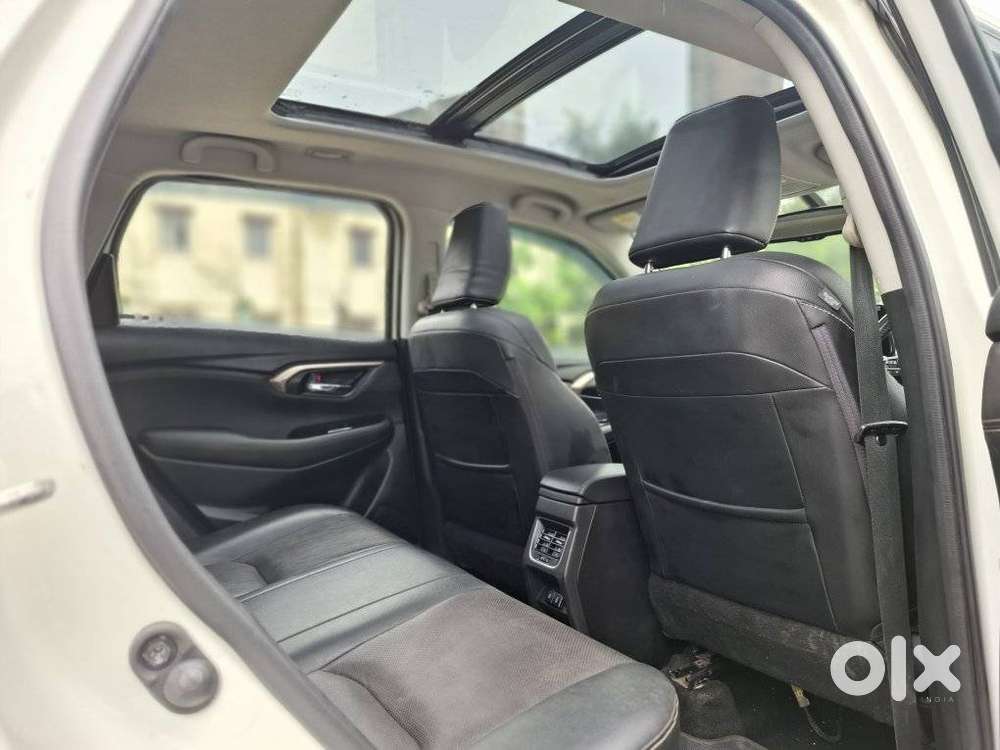 Maruti Suzuki Grand Vitara Alpha Smart Hybrid, 2023, Petrol