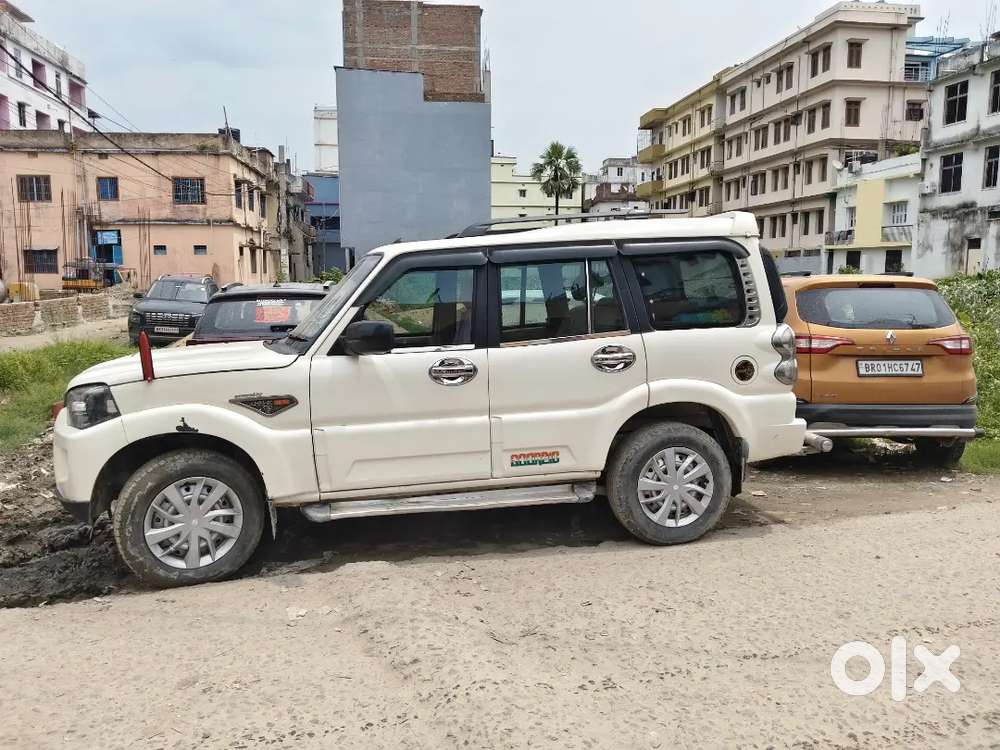 Mahindra Scorpio Classic 2015 Diesel Manual