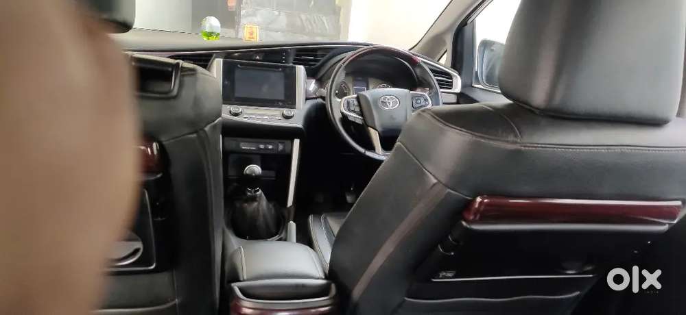 Toyota Innova Crysta Zx 2016