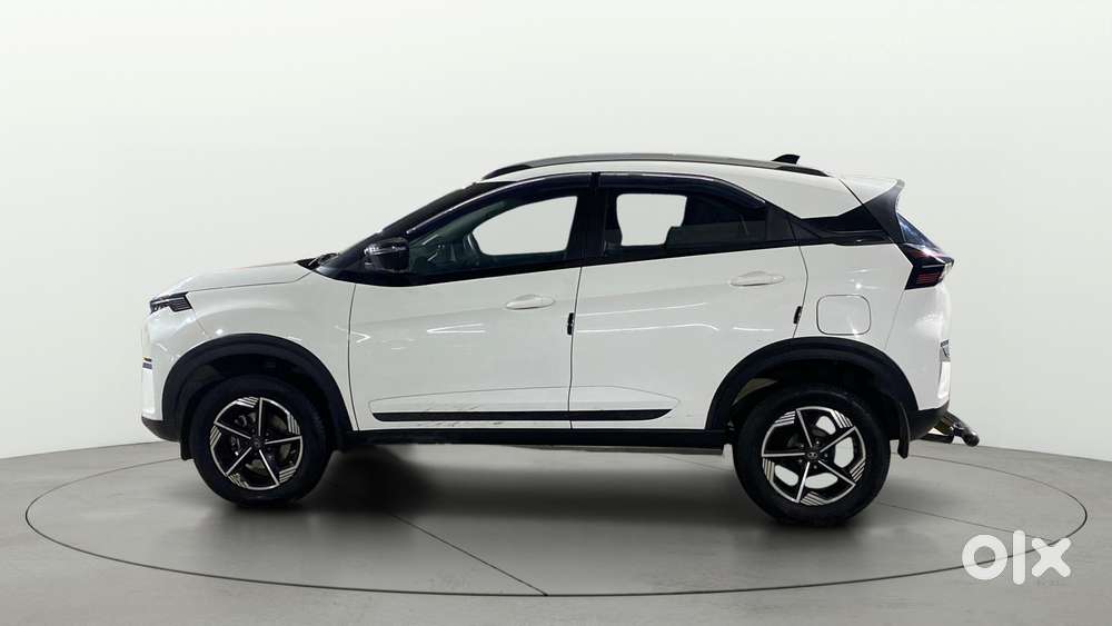 Tata Nexon Creative Plus 1.2 Revotron Petrol 6 Mt, 2025, Petrol