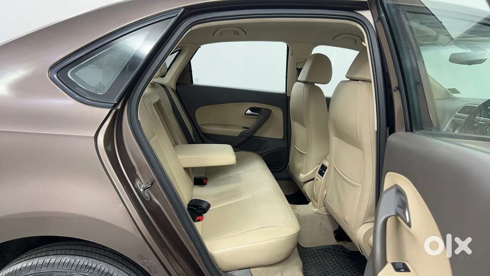 Volkswagen Vento 1.2 Tsi Highline At, 2016, Petrol