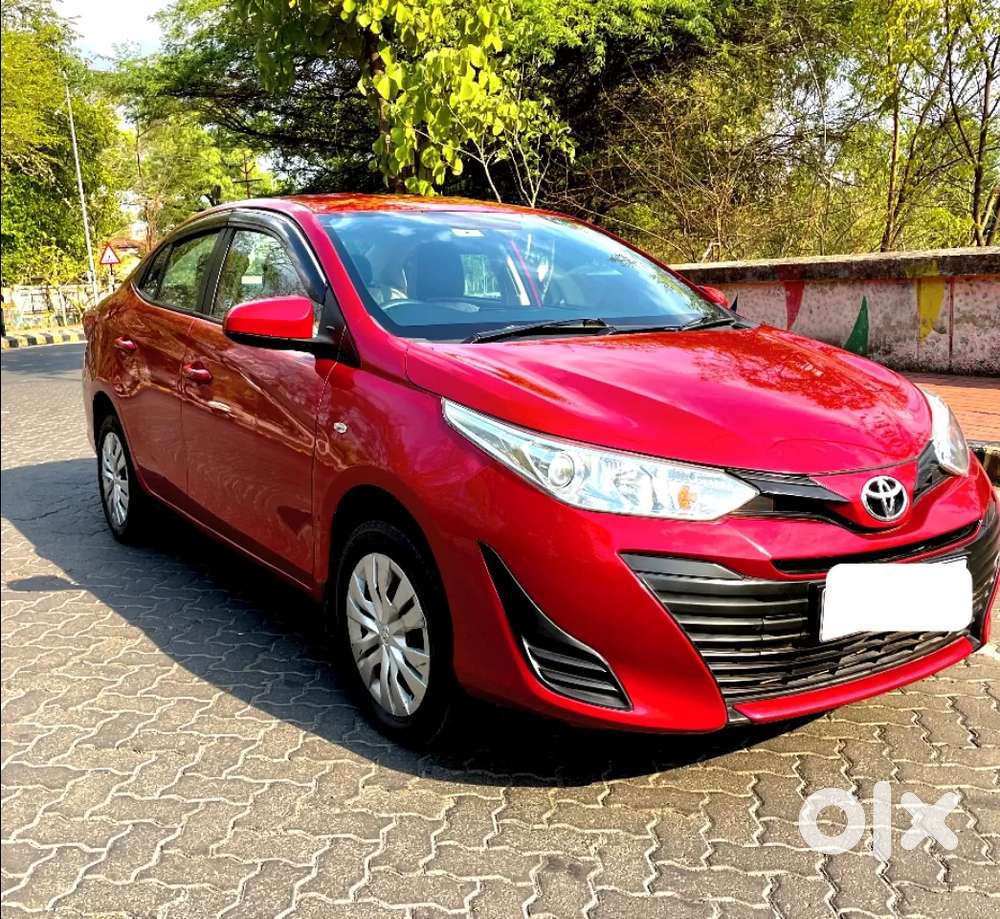 Toyota Yaris J Cvt, 2019, Petrol