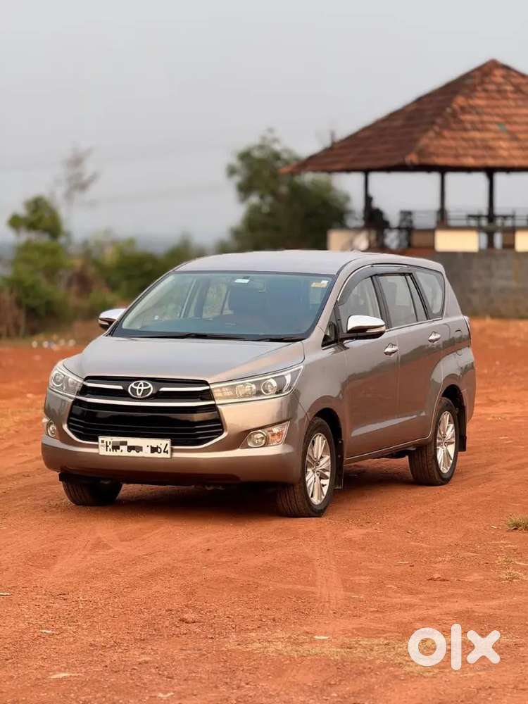 Innova Crysta  2.8