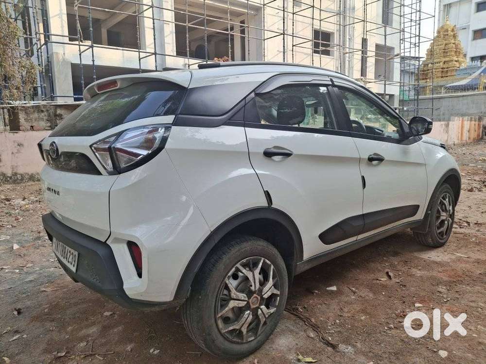 Tata Nexon 1.2 Revotron Xm (s), 2022, Petrol