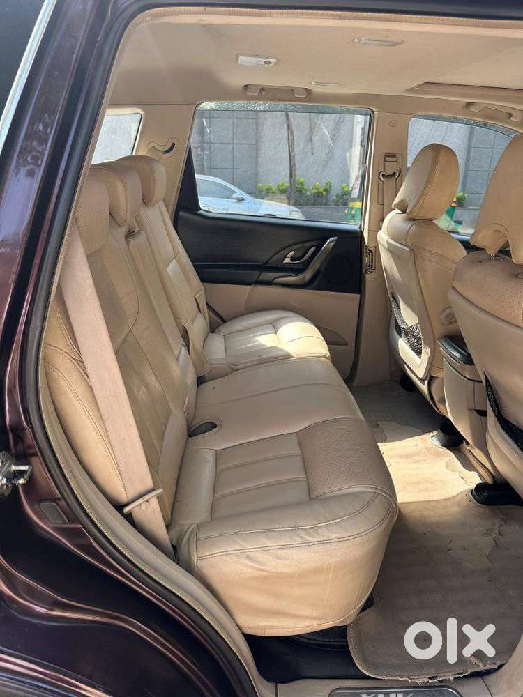 Mahindra Xuv500 2.2 W10, 2015, Diesel