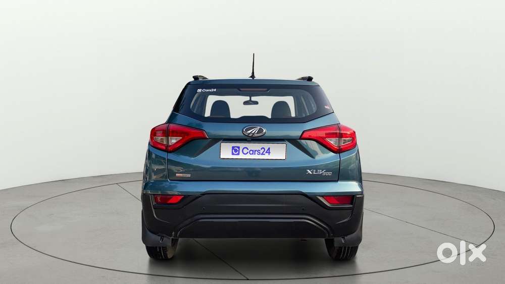 Mahindra Xuv300 1.2 W6 Amt Petrol, 2022, Petrol