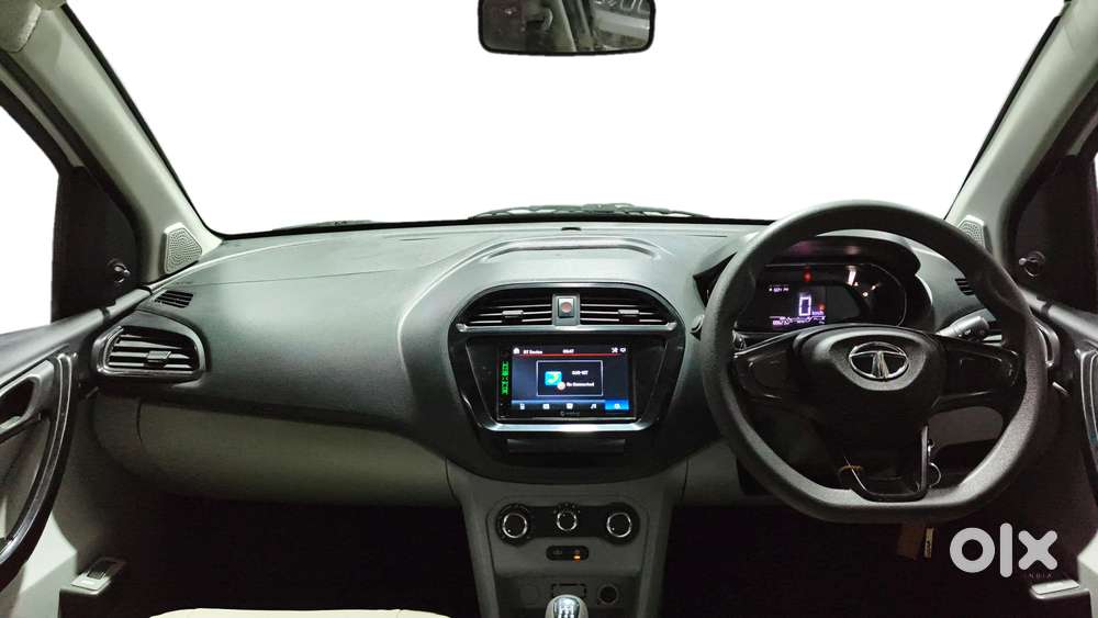 Tata Tiago Xe, 2020, Petrol