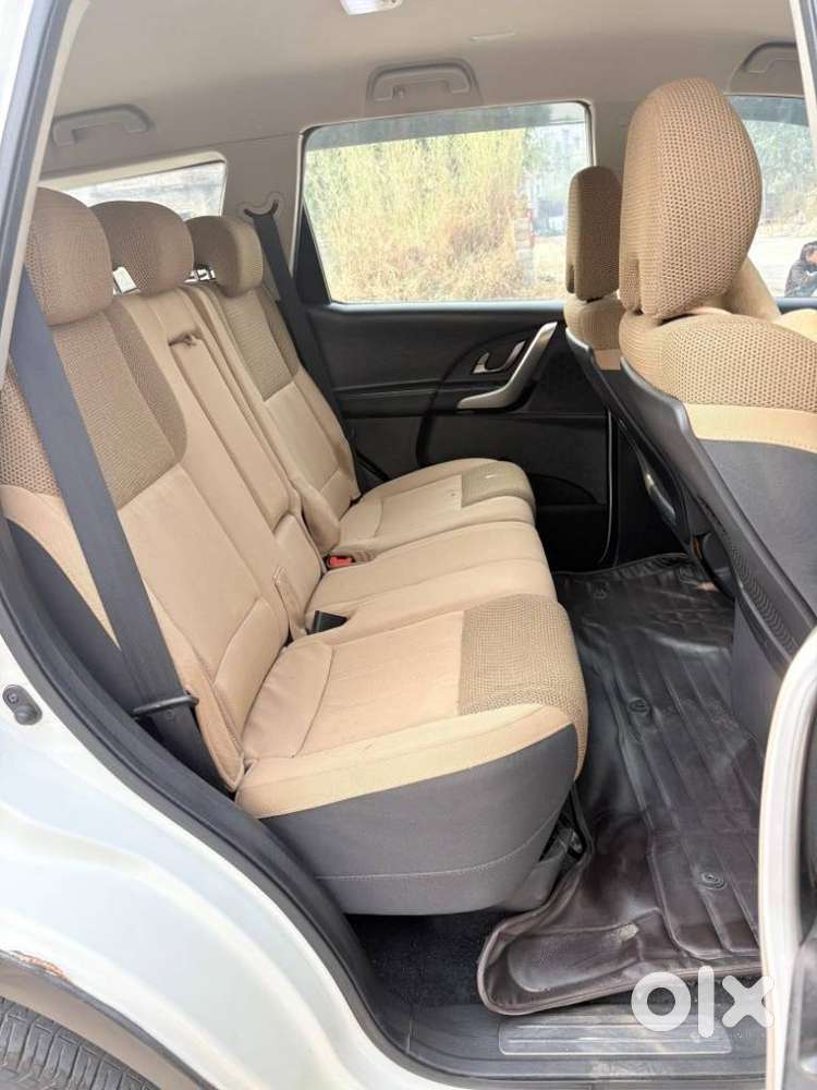Mahindra Xuv500 W7, 2019, Diesel