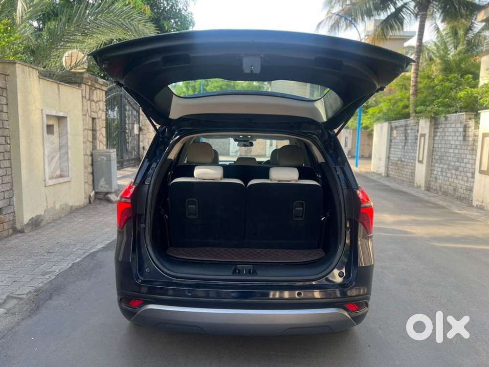 Mahindra Xuv700 2.2 Ax 7 Diesel Mt Luxury Pack Str, 2023, Diesel