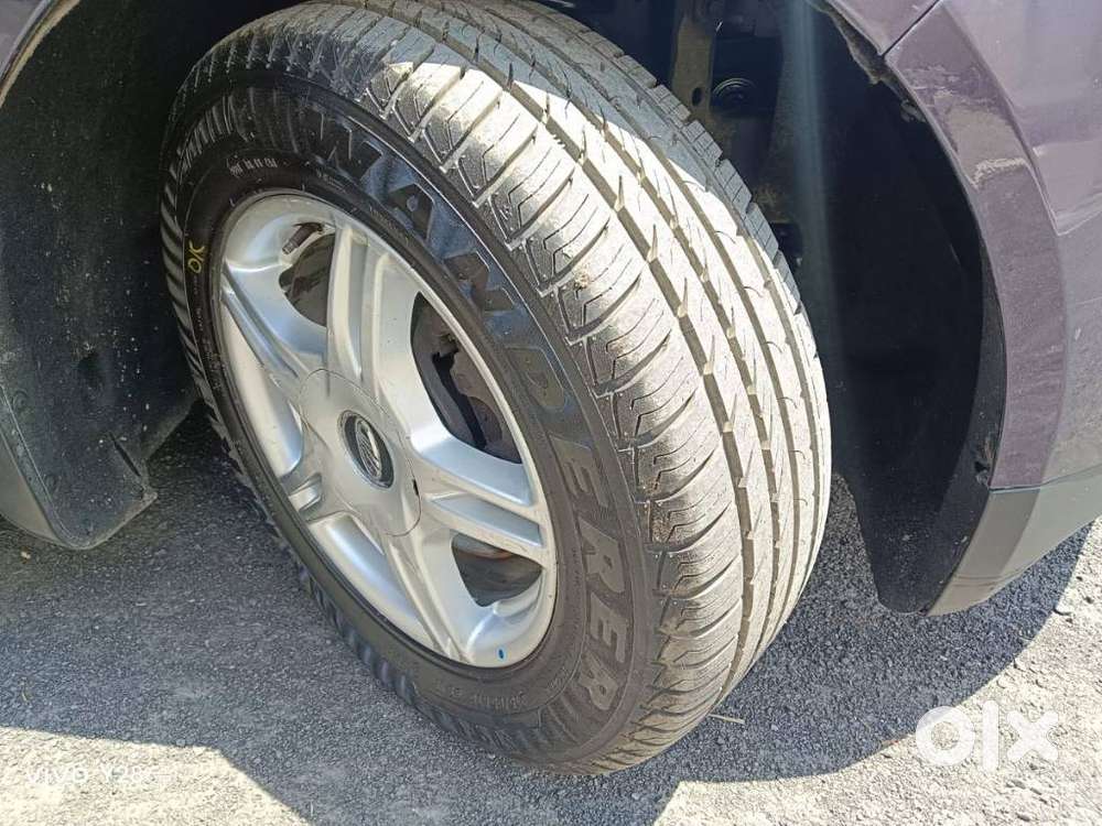 Mahindra Marazzo M6, 2019