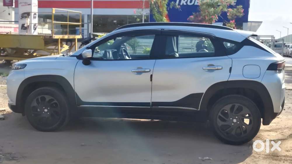 Maruti Suzuki Fronx Delta Plus 1.2l Mt, 2024, Petrol