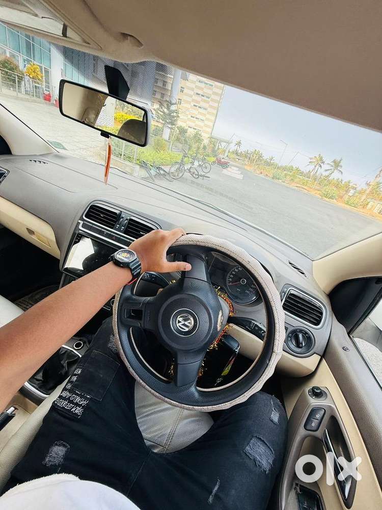 Volkswagen Polo Manual 2012