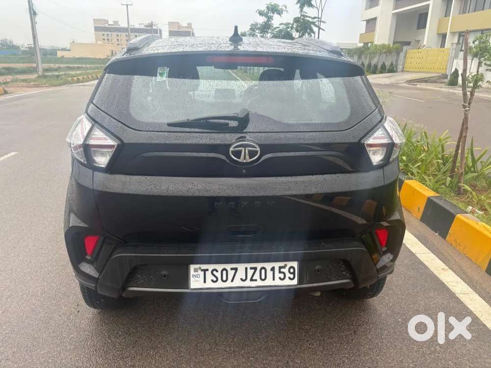 Tata Nexon 1.2 Revotron Xza Plus, 2023, Petrol