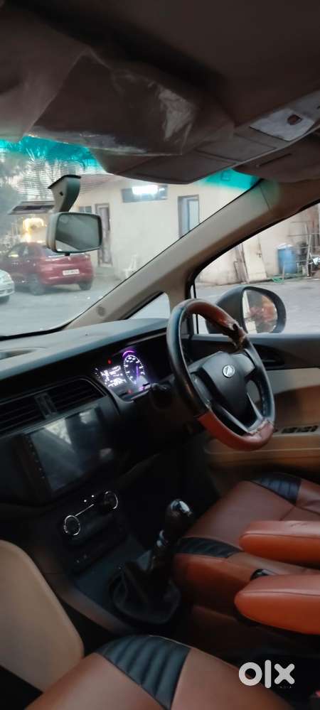 Mahindra Marazzo M2 8str, 2022