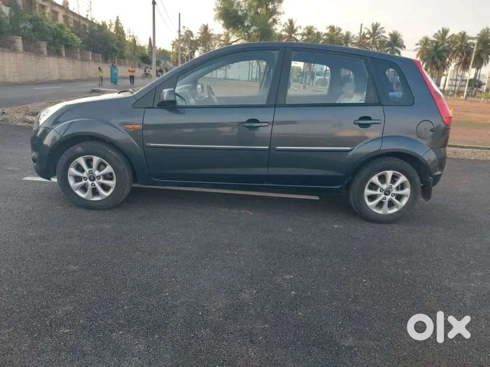 Ford Figo 2012- Diesel 1.4ltr Engine 980000 Km Driven