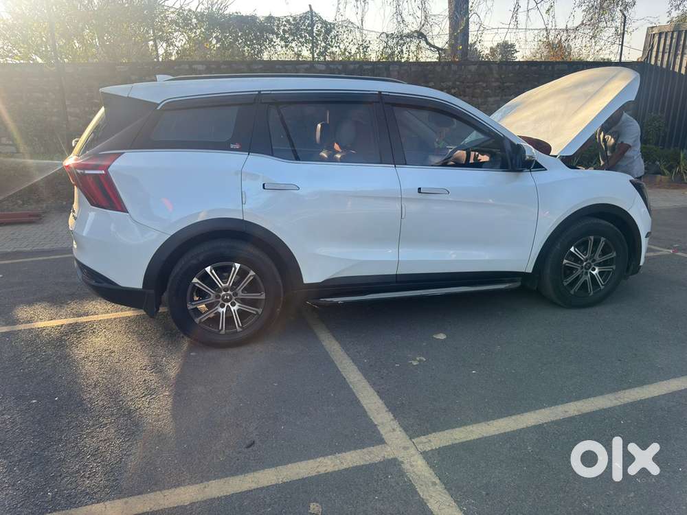 Mahindra Xuv700 2022 Full Top End  Well Maintained Good Condition