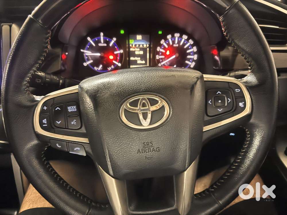 Toyota Innova Crysta 2.4 V 7 Str, 2016, Diesel