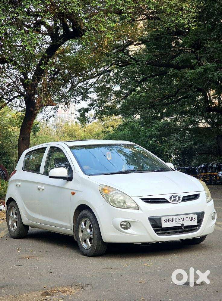 Hyundai I20 Asta 1.4 Automatic (o) With Sunroof, 2012, Petrol