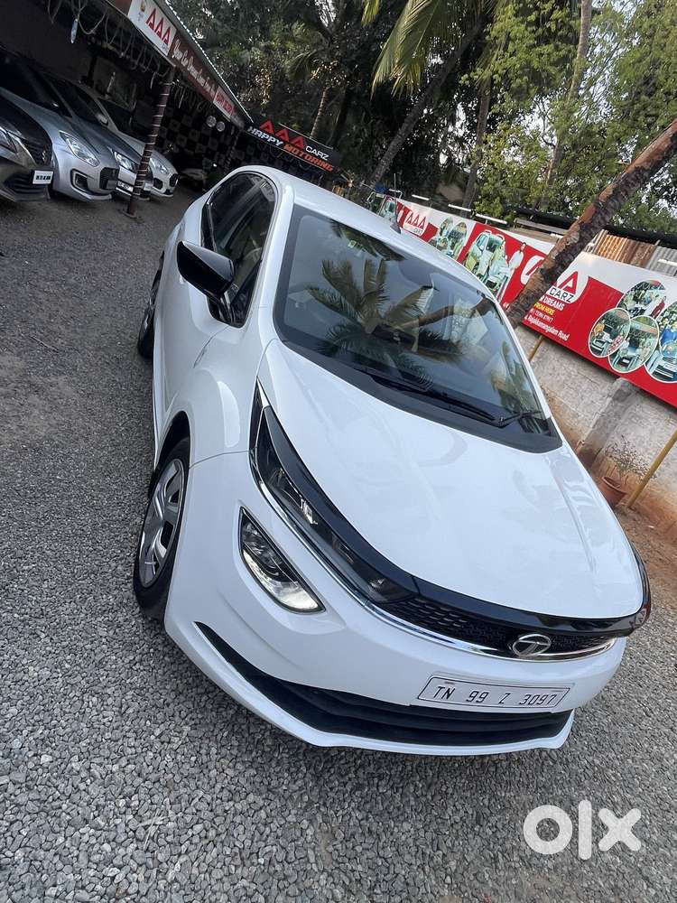 Tata Altroz 1.2 Xt, 2023, Petrol