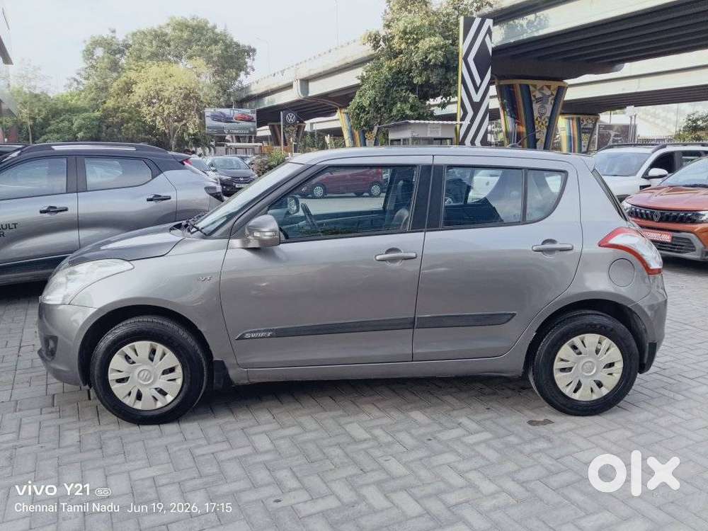 Maruti Suzuki Swift Rs Vxi, 2012, Petrol