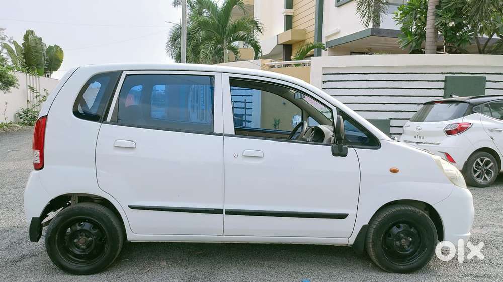 Maruti Suzuki Zen Estilo Lxi Bs Iv, 2010, Petrol